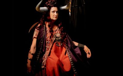 QUERENCIA de Hongaresa Teatre